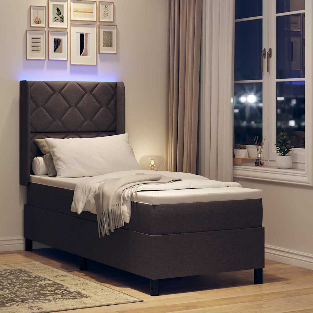 vidaXL LED Κρεβάτι με βάθρο με μαξιλάρι Σκούρο Καφέ 80 x 200 cm ύφασμα